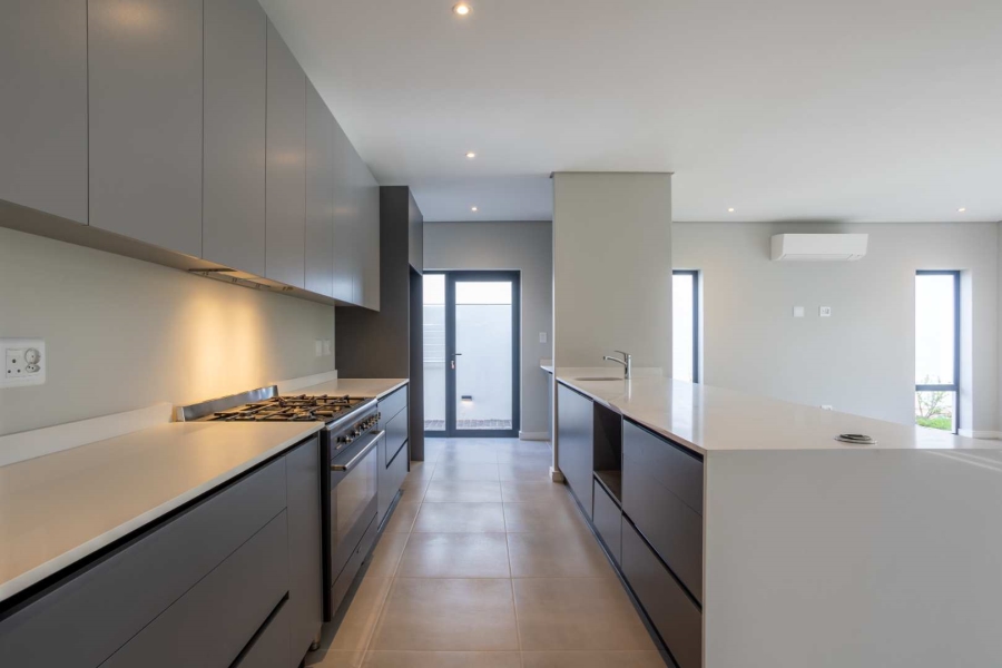 To Let 4 Bedroom Property for Rent in Val De Vie Estate Western Cape